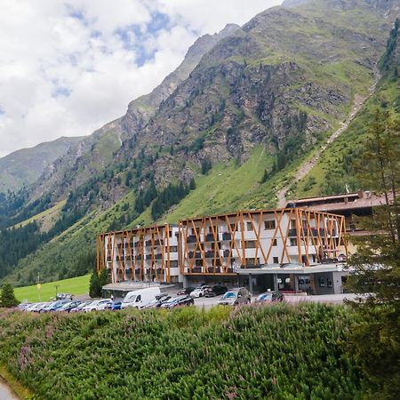 Hotel Gundolf Sankt Leonhard im Pitztal Exterior foto